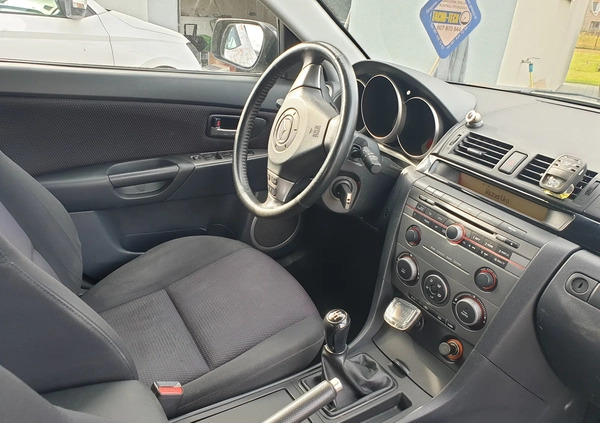 Mazda 3 cena 7000 przebieg: 251000, rok produkcji 2007 z Gniezno małe 16